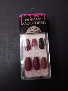 Dashing Diva: Spider Nails